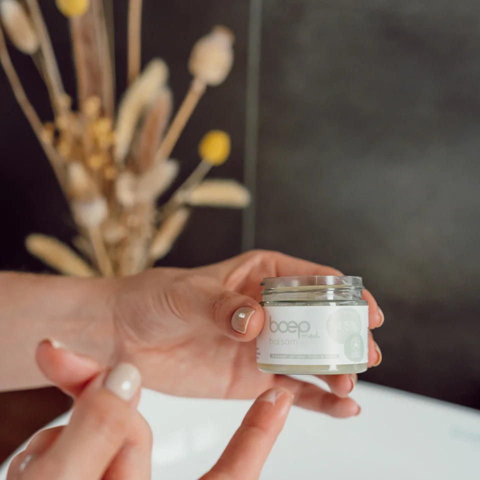 オーガニックメッドバルサム（唇、乳頭保護バーム）