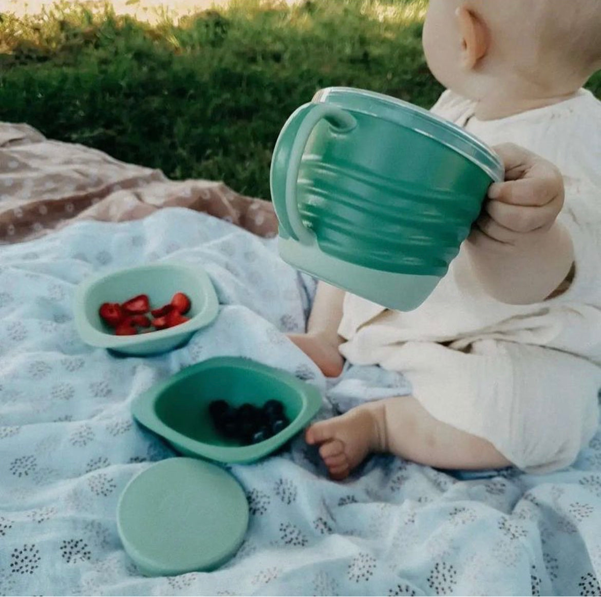 2WAYスナックボックス　アボカドグリーン　(9ヶ月〜）